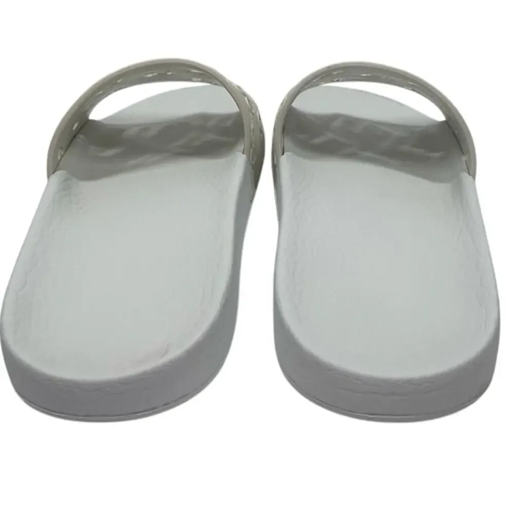 Gucci Rubber GG Monogram Slide Sandals in white rubber, water-resistant, size 8 - Picture 6 of 9